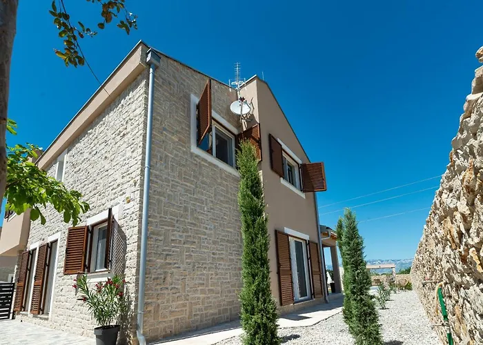 别墅 New Luxury With Swimming Pool, Sauna, Near - By Traveler Tourist Agency Krk Id 2380 Bedroom 4 普利拉卡