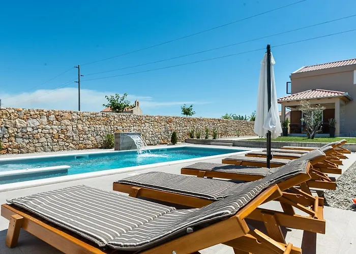 New Luxury With Swimming Pool, Sauna, Near - By Traveler Tourist Agency Krk Id 2380 Bedroom 4 别墅