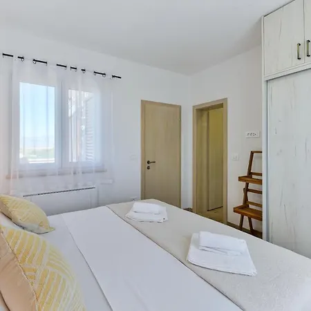 New Luxury With Swimming Pool, Sauna, Near - By Traveler Tourist Agency Krk Id 2380 Bedroom 4 * Privlaka (Zadar)