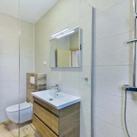 New Luxury With Swimming Pool, Sauna, Near - By Traveler Tourist Agency Krk Id 2380 Bedroom 4 Vila Privlaka (Zadar)
