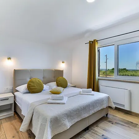 New Luxury With Swimming Pool, Sauna, Near - By Traveler Tourist Agency Krk Id 2380 Bedroom 4 Villa *