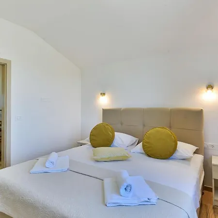 New Luxury With Swimming Pool, Sauna, Near - By Traveler Tourist Agency Krk Id 2380 Bedroom 4 Villa Privlaka (Zadar)