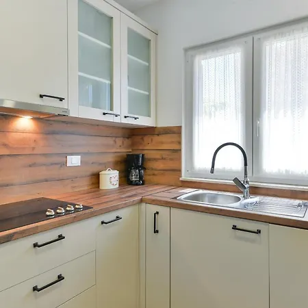 New Luxury With Swimming Pool, Sauna, Near - By Traveler Tourist Agency Krk Id 2380 Bedroom 4 Privlaka (Zadar)